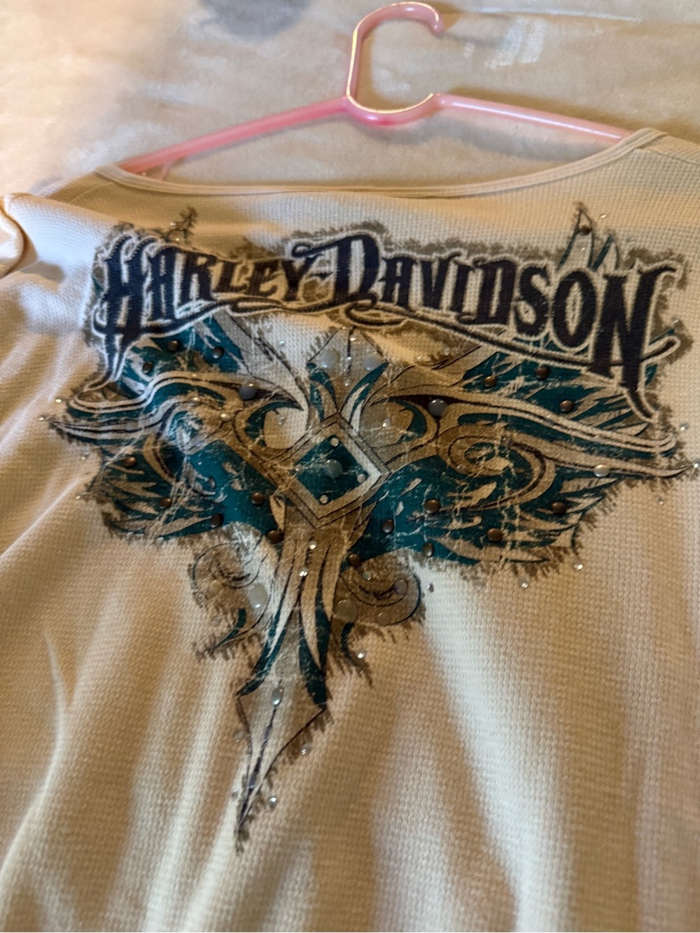 Harley-Davidson Cream Top with Teal and Black Graphic